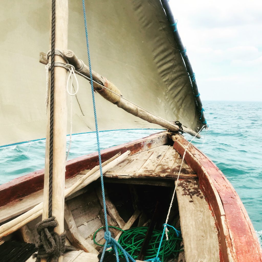 An Deck der Dhow auf llha de Moçambique