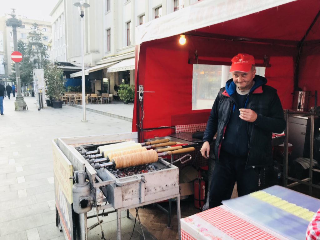 Baumkuchen auf dem Spaziergang durch Bukarest